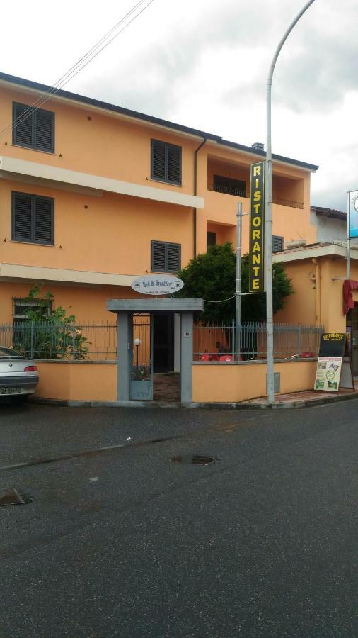 B&B Madau Samugheo Εξωτερικό φωτογραφία