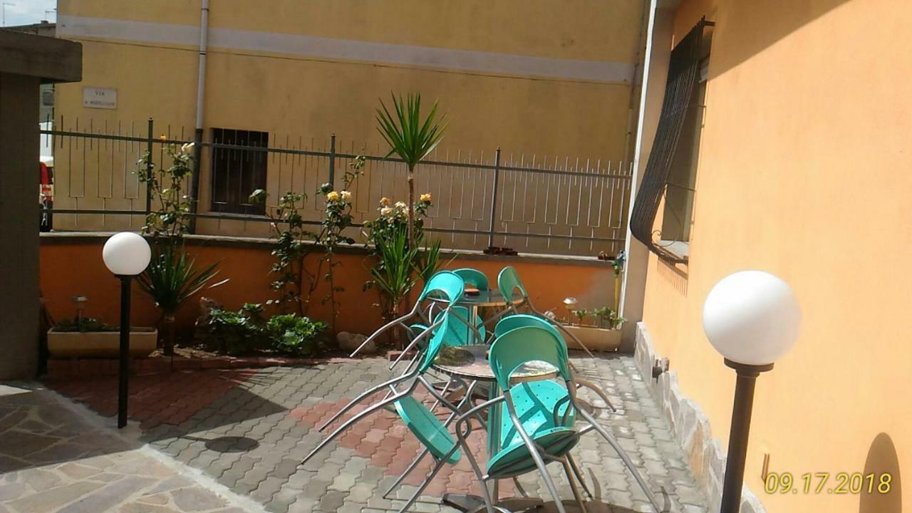 B&B Madau Samugheo Εξωτερικό φωτογραφία